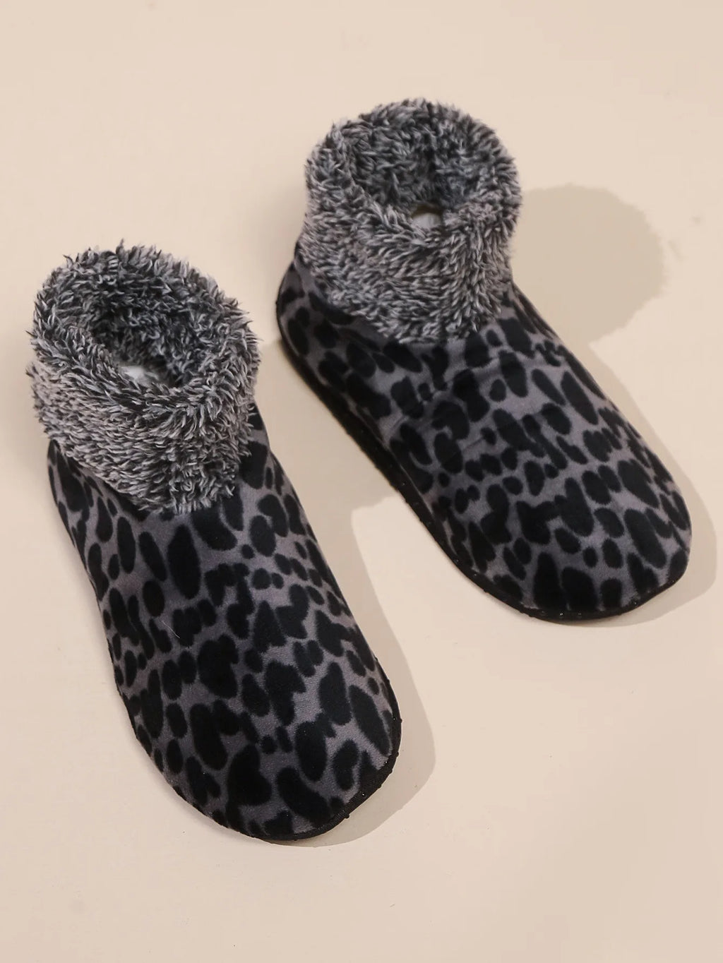 leopard Print Fall and Winter Floor Socks Home Warm Women Men Socks Snow Socks Sleep Carpet Socks Slippers Socks Womens Non-slip