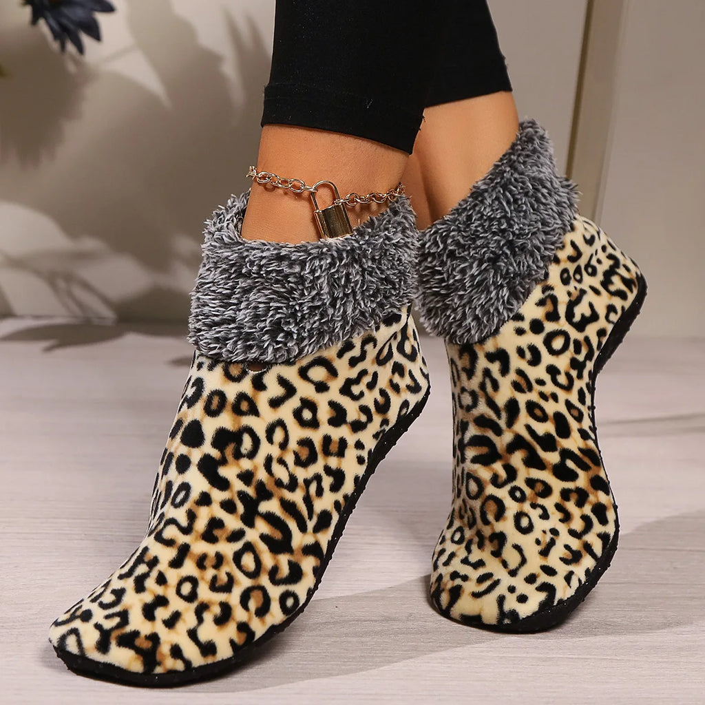 leopard Print Fall and Winter Floor Socks Home Warm Women Men Socks Snow Socks Sleep Carpet Socks Slippers Socks Womens Non-slip